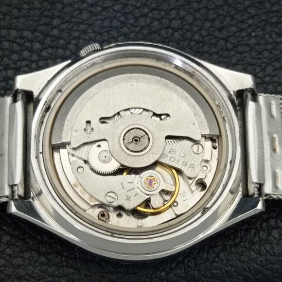 Vintage 1978 Seiko Automatic Mens Silver Watch W/daydate & Blue accents - Picture 10 of 10